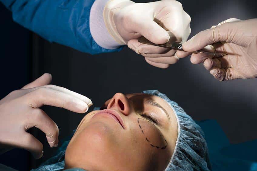 Plastic Surgery Experts Discuss Botched Brest Augmentation Procedure