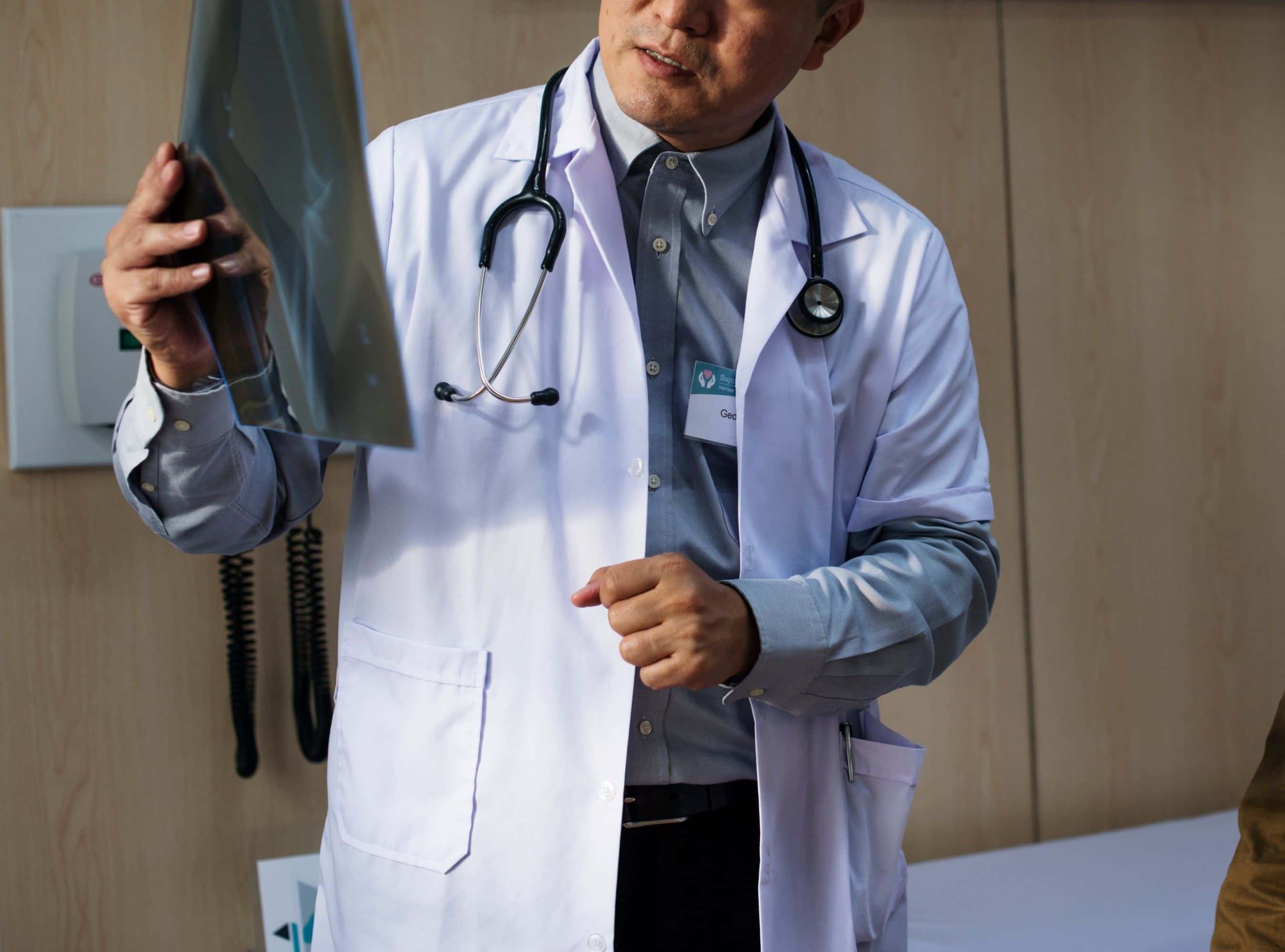 Orthopedic Surgery Expert Oversteps by Offering Epidemiological Analysis