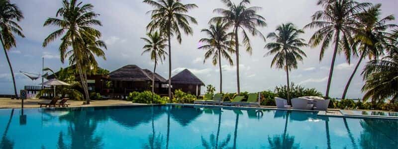 Woman Contracts Life-Altering Bacterial Infection At Island Golf Resort