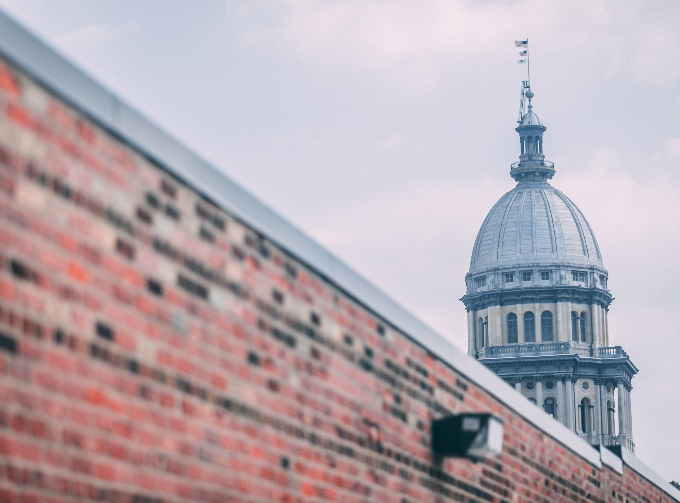 Illinois Governor Orders Civil Liability Immunity for Healthcare Workers