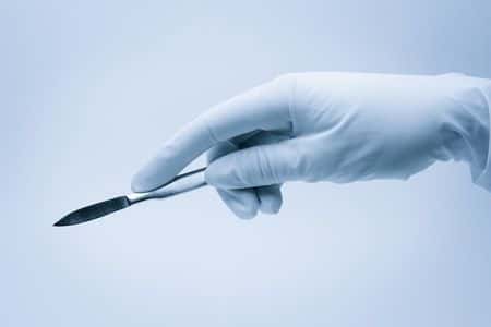 Student Gets Severe Cut by Scalpel During Lab Class