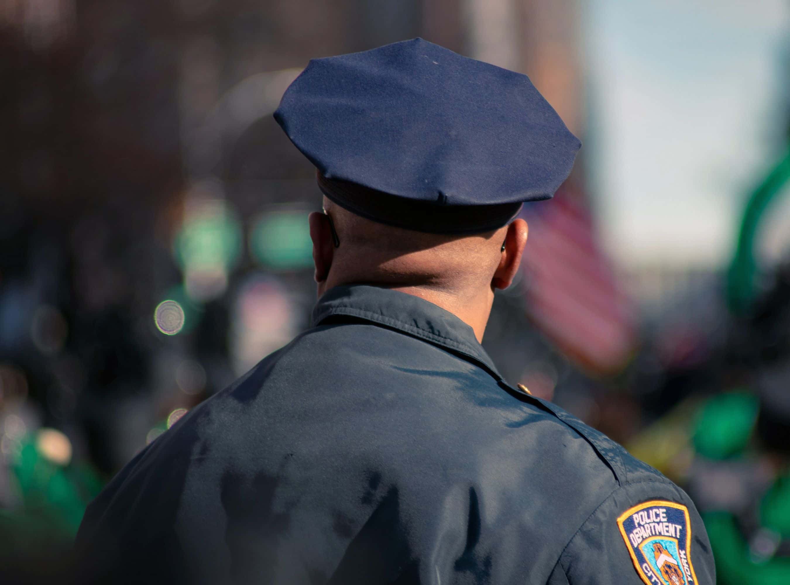 Relying on Personal Experience and Industry Manuals Constitutes Sufficient Methodology for Police Experts