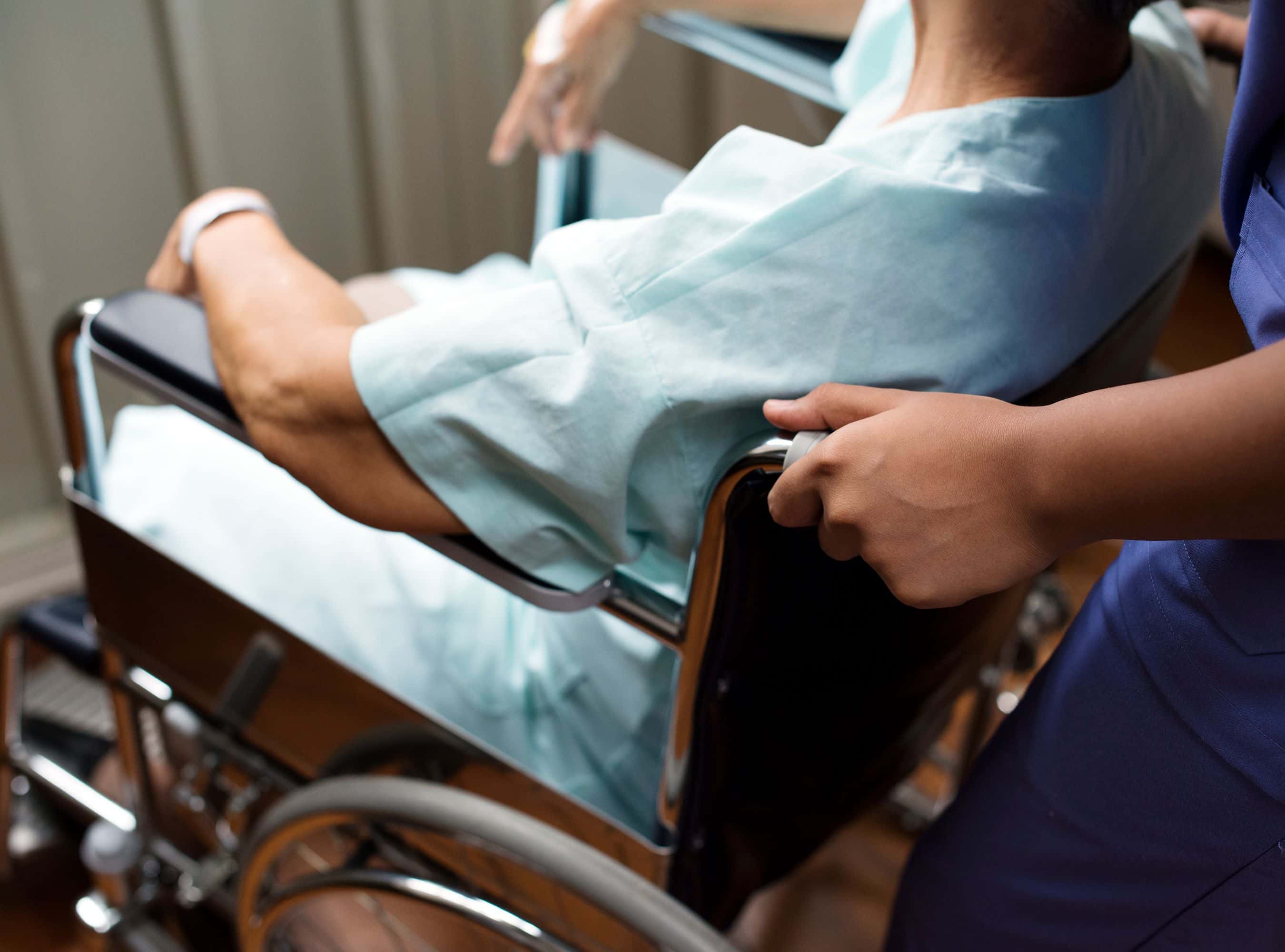 Court Finds Non-Disclosure of Treating Physician as Expert Witness Prejudicial Against Defendant