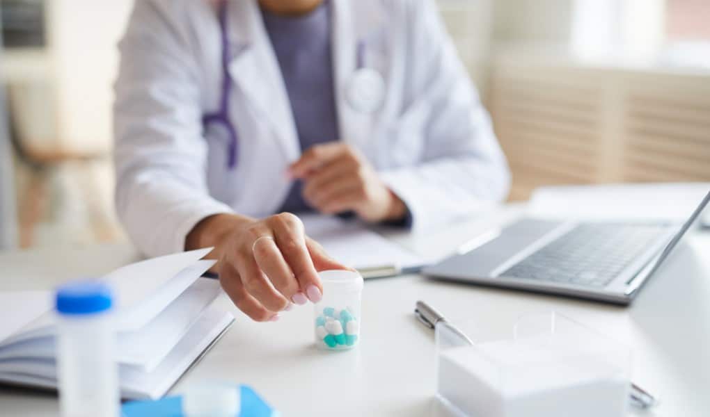 doctor prescribing medication