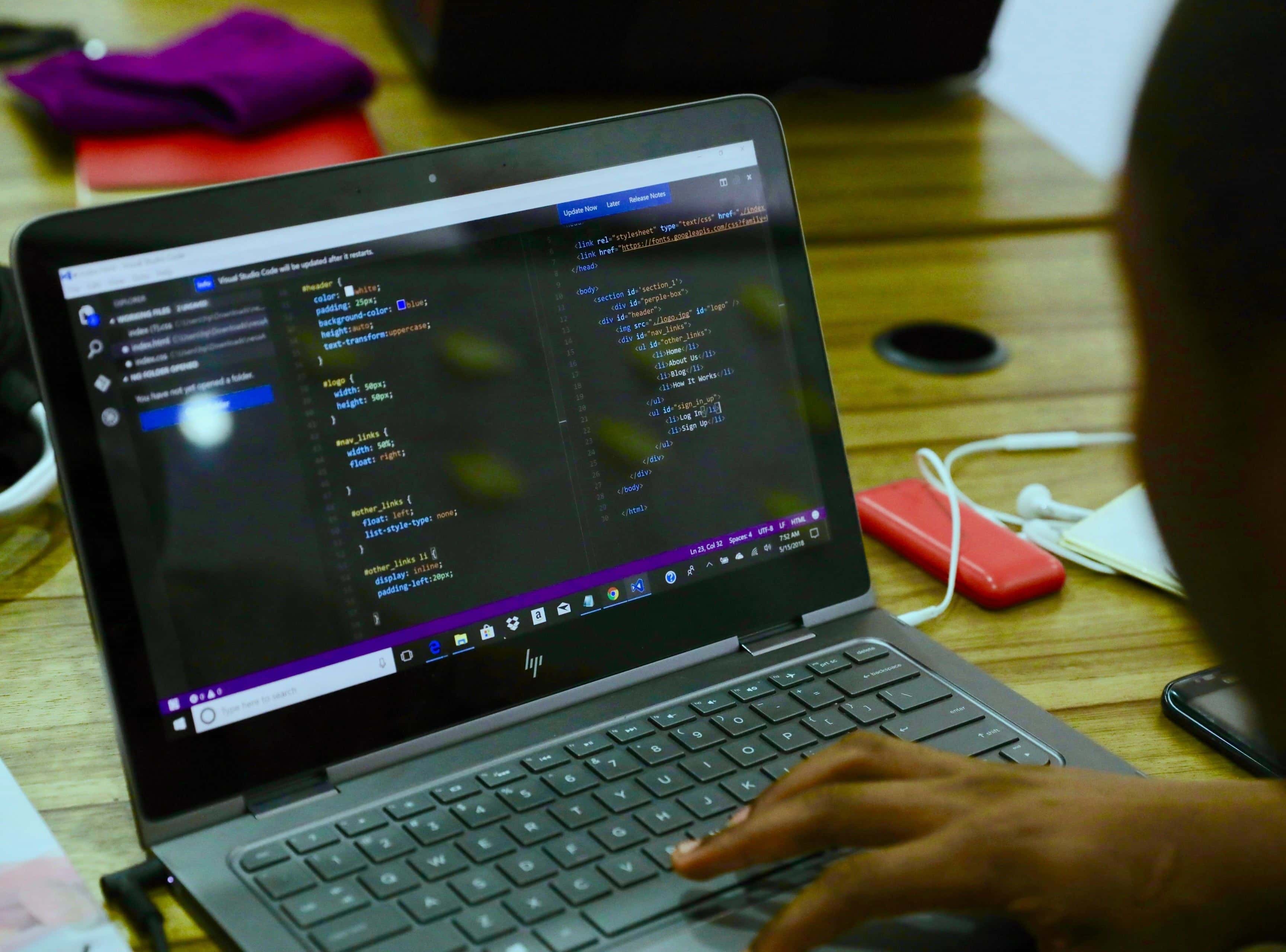 Laptop Battery Pack Allegedly Causes Fatal House Fire, Killing Teen